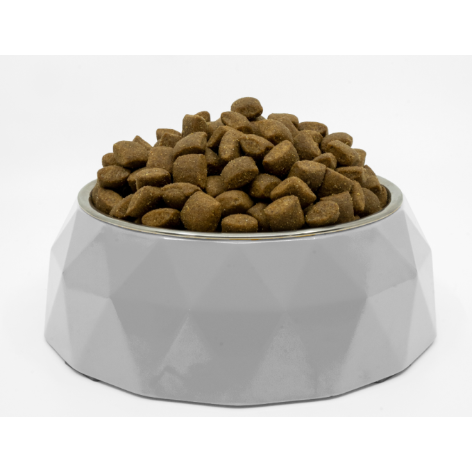 dry grain free pet food with white fish for dogs of all sizes and life stages with white coat
